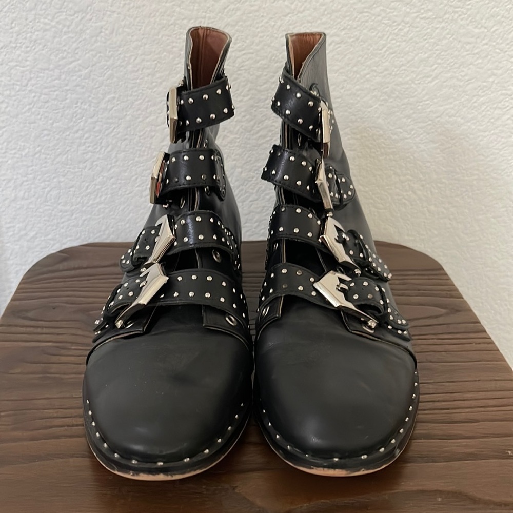 Studded Givenchy inspired boots 39